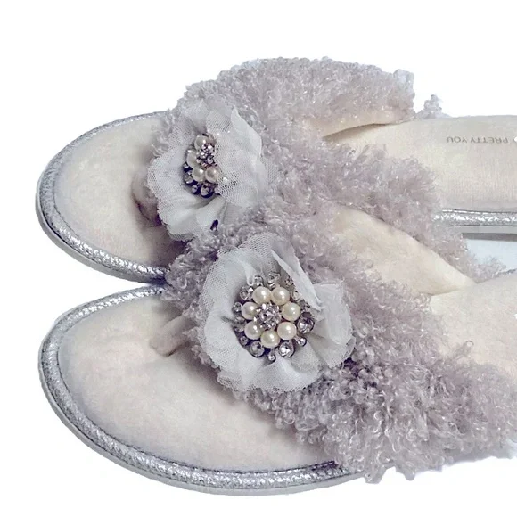 Pretty You Luxury Floral Bling Comfy Slippers!! - Picture 4 of 8